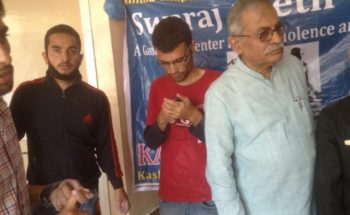 Swarajpeeth contribution in Kashmir Relief