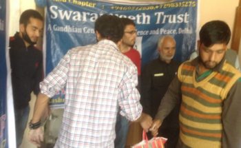 Swarajpeeth contribution in Kashmir Relief