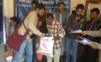 Swarajpeeth contribution in Kashmir Relief