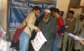 Swarajpeeth contribution in Kashmir Relief
