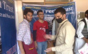 Swarajpeeth contribution in Kashmir Relief